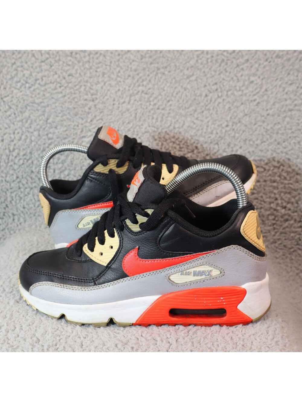 Nike Air Max 90 Infared Crimson Sz 5.5Y Youth 833412-024